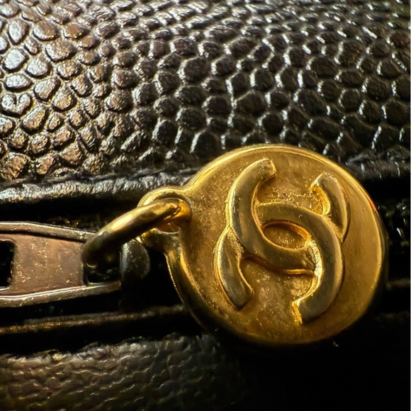 Vintage Chanel Caviar Leather Black Quilted Belt Pouch with Gold Plated Hardware - Picture 9 of 16